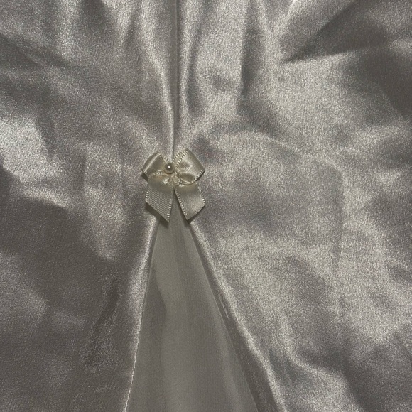 Luxurious Satin Lace-Trimmed Slip - Picture 6 of 6